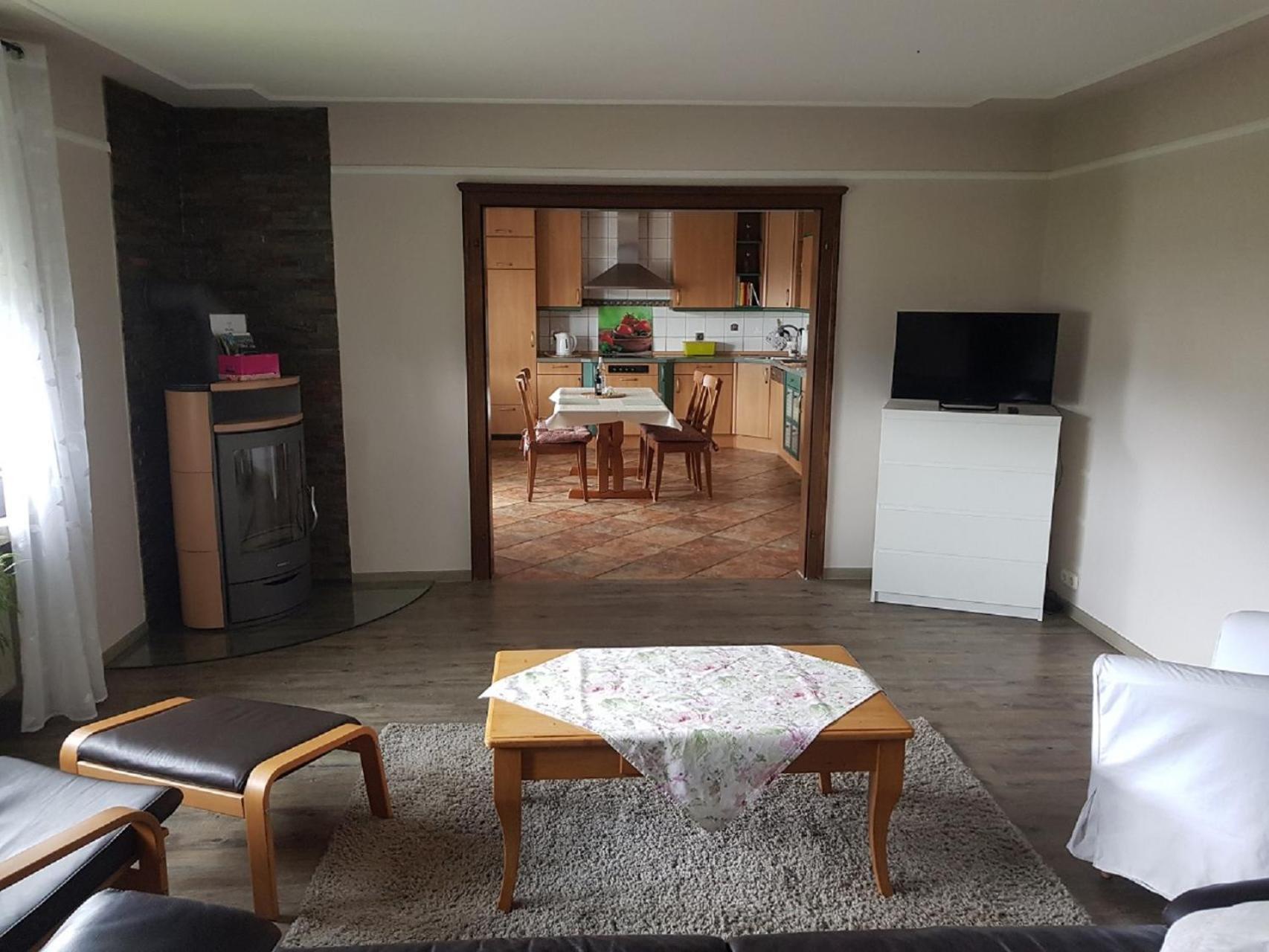 Ludwinas Pfingststube Apartment Mastershausen Ngoại thất bức ảnh